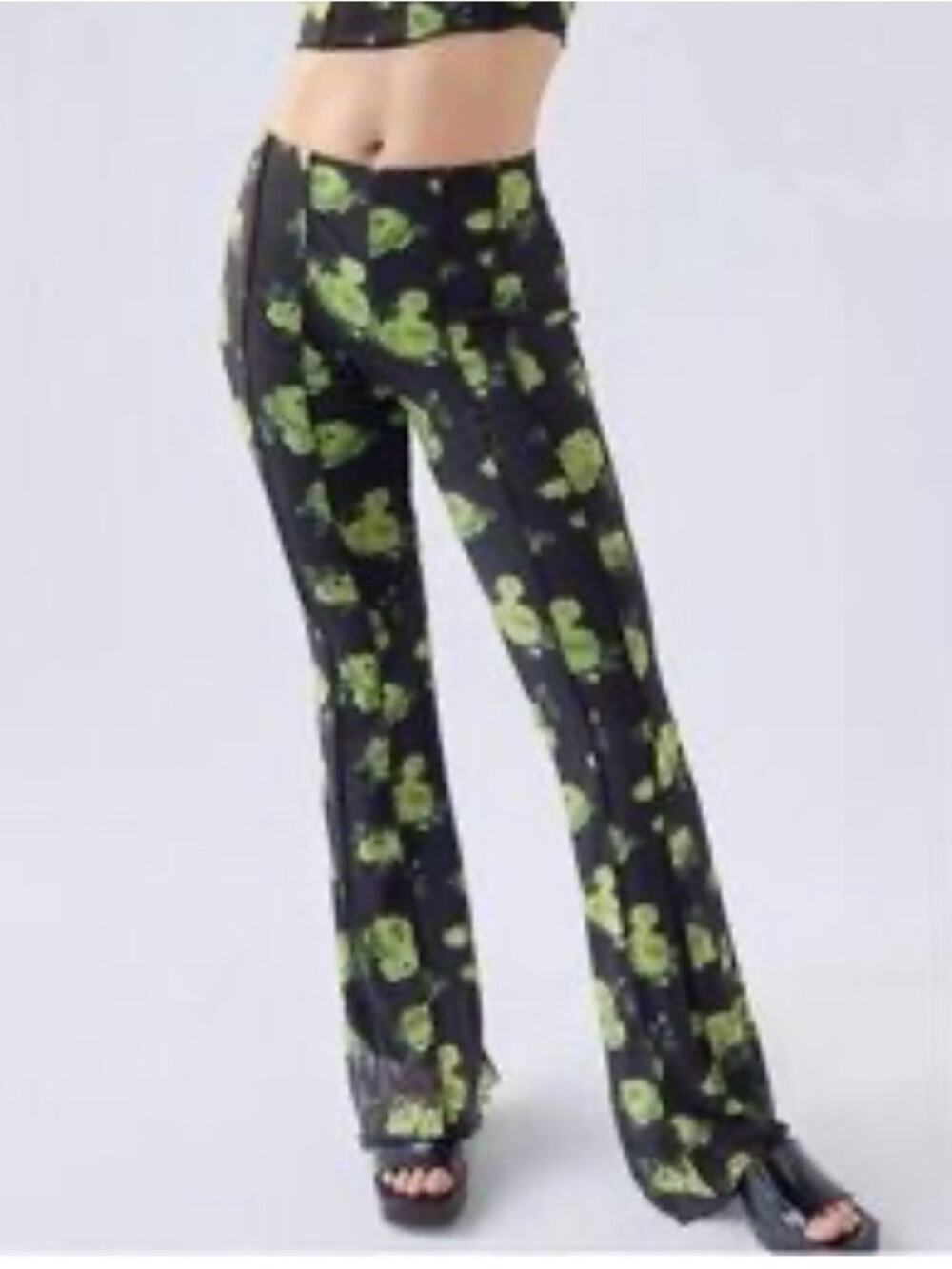 UEC URBAN OUTFITTERS Dulce Mesh High-Rise Flare Pant Black Green Floral Pants M
